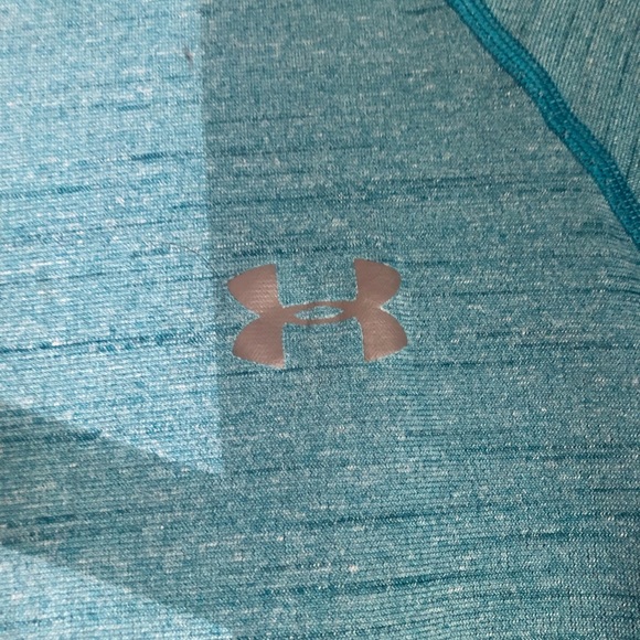 Under Armour T Shirt - Picture 4 of 5